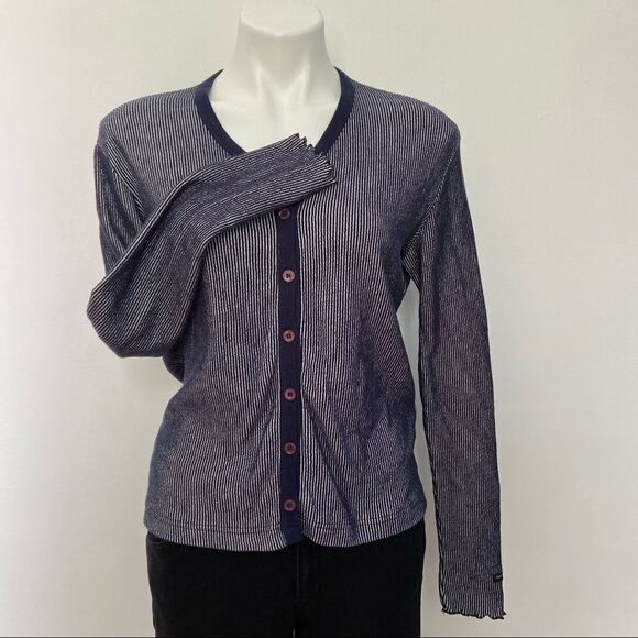 Levi’s Ribbed Button Front V Neck - Picture 4 of 7